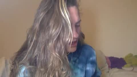 Snapshot of koyoteej chatting on March 2025 03:24:01 AM koyoteej online show from March 2025 03:24:01 AM