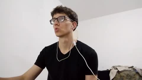 Facu online show from December 2024 12:16:02 PM