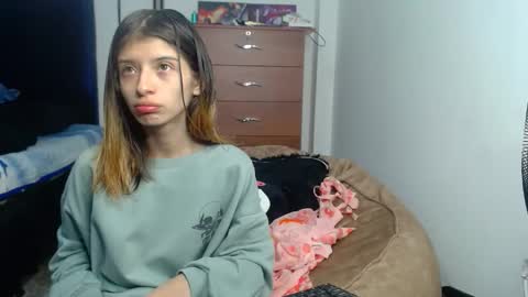 kratos_and_afrodita online show from March 2026 06:52:01 PM