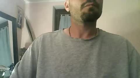 Snapshot of kratoskratoskratos chatting on May 2026 11:23:01 PM Kratos online show from May 2026 11:23:01 PM