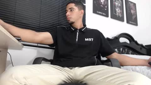 kratoswolf online show from January 2026 10:14:02 PM