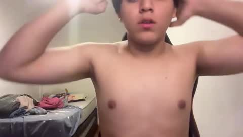 krexxxtofer online show from February 2026 08:31:02 PM