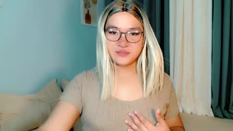 Snapshot of krezikeed chatting on March 2026 04:18:01 AM krezikeed online show from March 2026 04:18:01 AM