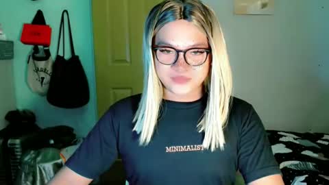 Snapshot of krezikeed chatting on April 2026 08:29:02 AM krezikeed online show from April 2026 08:29:02 AM