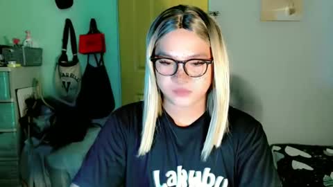 Snapshot of krezikeed chatting on April 2026 03:34:02 AM krezikeed online show from April 2026 03:34:02 AM