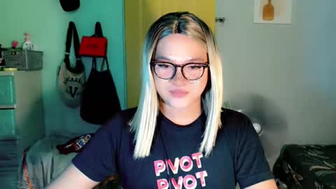 Snapshot of krezikeed chatting on April 2026 06:36:01 AM krezikeed online show from April 2026 06:36:01 AM