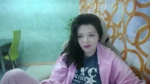 Kris online show from November 2025 12:53:02 PM