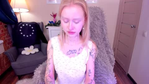 Snapshot of kris_grant chatting on January 2025 10:17:01 AM kris_grant online show from January 2025 10:17:01 AM