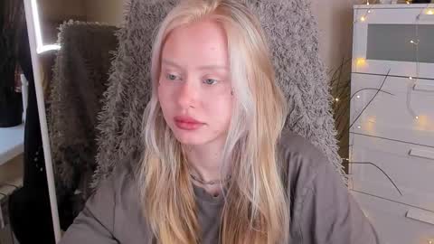 Snapshot of kris_grant chatting on October 2025 10:38:01 AM kris_grant online show from October 2025 10:38:01 AM