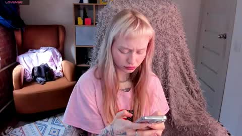 kris_grant online show from April 2026 10:31:02 AM