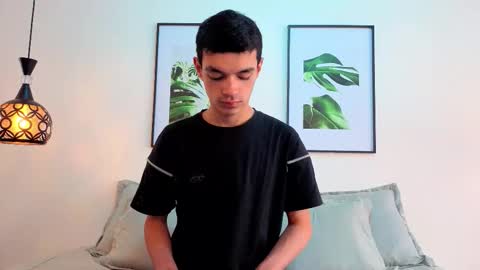 Snapshot of kris_stormvg chatting on November 2025 08:08:02 PM criss online show from November 2025 08:08:02 PM