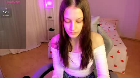 krisdoeill online show from April 2026 02:09:02 AM