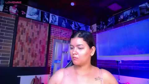 Snapshot of kriss_sweetboobs chatting on June 2026 01:50:01 PM kriss_sweetboobs online show from June 2026 01:50:01 PM