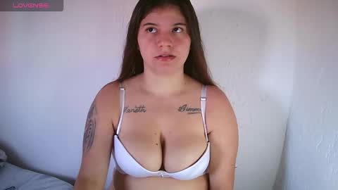 Snapshot of krissone_1 chatting on February 2026 09:30:02 PM krissone online show from February 2026 09:30:02 PM