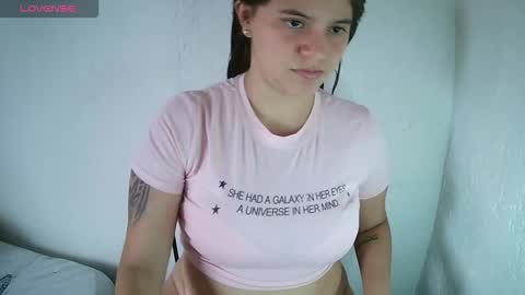 Snapshot of krissone_1 chatting on February 2026 08:12:01 PM krissone online show from February 2026 08:12:01 PM