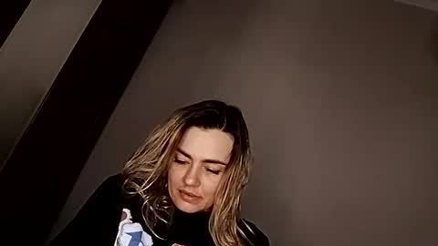 KrissSexi online show from September 2025 10:42:01 PM