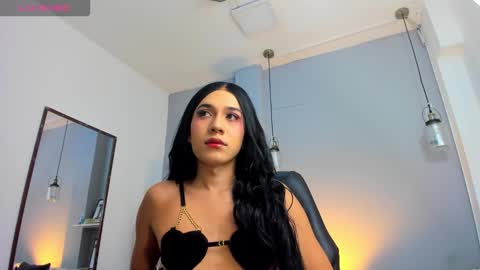 Snapshot of kristall_swan chatting on February 2026 01:40:01 PM Kristall online show from February 2026 01:40:01 PM