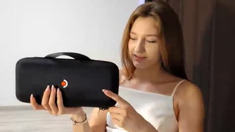 kristandaty online show from February 2026 10:22:01 AM