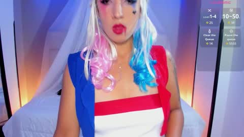 Kristen online show from November 2025 04:55:01 PM