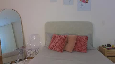 Snapshot of kristennblue_ chatting on February 2026 11:11:01 AM Kris online show from February 2026 11:11:01 AM