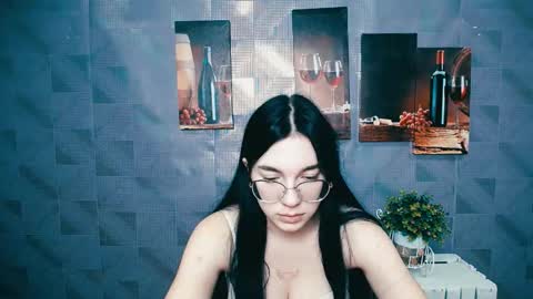 Kristen online show from September 2025 06:40:01 AM