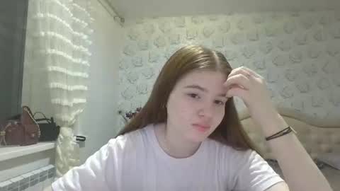 Snapshot of kristiancommes chatting on July 2026 10:12:01 PM Alisa online show from July 2026 10:12:01 PM
