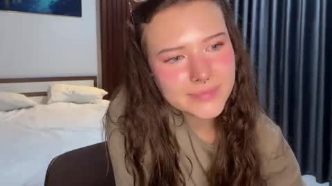 kristiekitty online show from May 2026 09:43:01 PM
