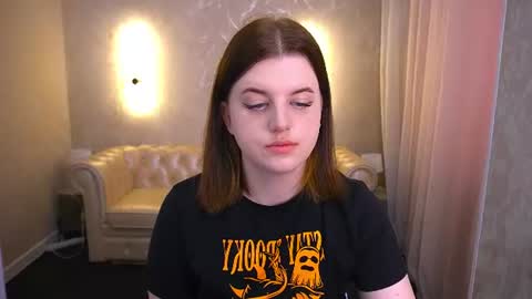 Snapshot of kristifoxy chatting on July 2026 05:23:02 AM kristifoxy online show from July 2026 05:23:02 AM
