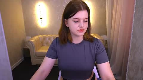Snapshot of kristifoxy chatting on July 2026 05:33:02 AM kristifoxy online show from July 2026 05:33:02 AM