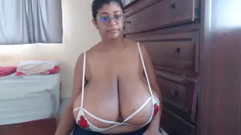 Snapshot of kristinamilan chatting on September 2025 12:52:02 PM KristinaMilan online show from September 2025 12:52:02 PM