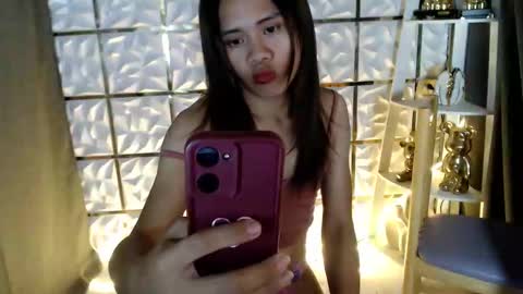 Snapshot of kristine_fox chatting on April 2026 03:35:02 AM kristine_fox online show from April 2026 03:35:02 AM