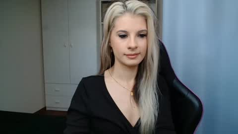 KristineAmore online show from June 2026 06:56:02 AM