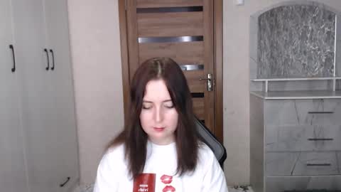 Snapshot of kristy_fran chatting on November 2025 07:29:02 AM Kristy online show from November 2025 07:29:02 AM