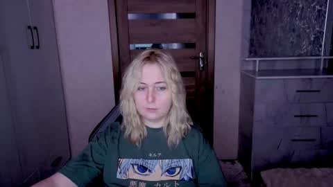 Kristy online show from March 2026 10:37:01 PM