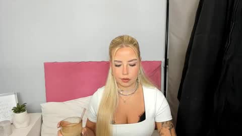 KristyFlowers online show from January 2025 06:06:01 AM