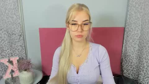 KristyFlowers online show from December 2025 06:30:02 AM