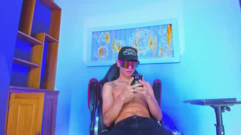 justym online show from December 2024 10:58:02 PM