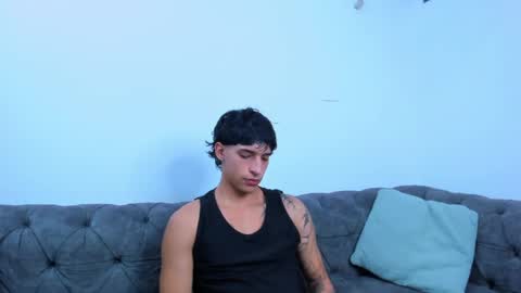 Kroy Wave  Muscle Tattoos Latino online show from May 2026 03:36:02 AM