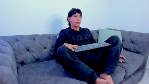 Kroy Wave  Muscle Tattoos Latino online show from May 2026 09:10:02 PM
