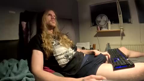 Krullz online show from December 2025 10:26:02 PM