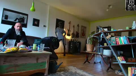 Snapshot of krummersaebel chatting on February 2025 12:16:01 PM krummersaebel online show from February 2025 12:16:01 PM