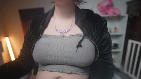 Krystal Syx online show from February 2025 04:57:01 AM