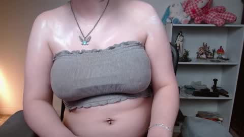 Krystal Syx online show from March 2026 01:48:02 PM