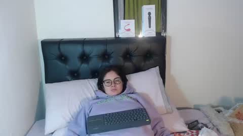 kryystaladams online show from July 2026 11:27:02 AM