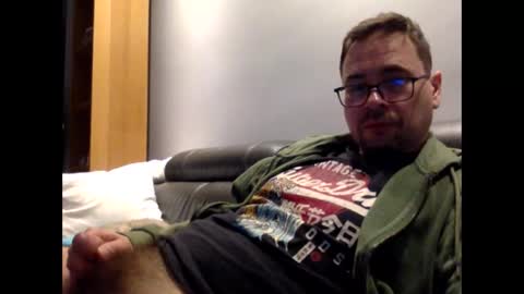 krzysztof1977 online show from March 2025 11:49:02 PM