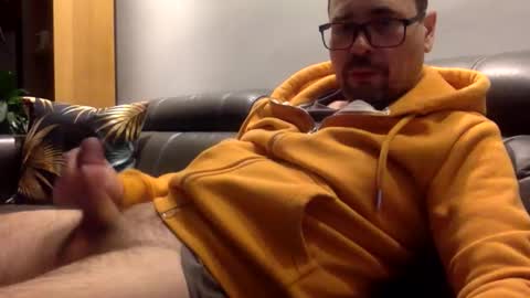 krzysztof1977 online show from February 2026 10:47:02 PM