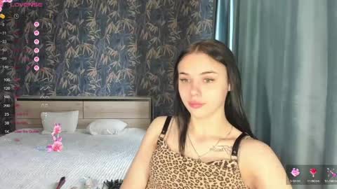 Ksenia online show from April 2026 06:17:02 AM