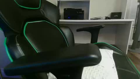 Kevin online show from January 2025 07:42:01 AM