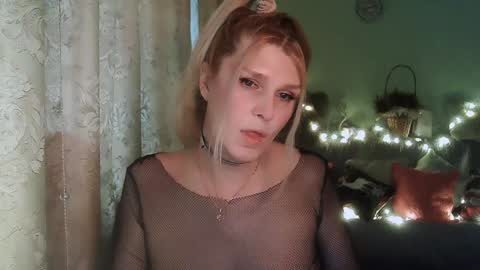 Annika  MTF ts post -op online show from January 2025 10:43:01 AM