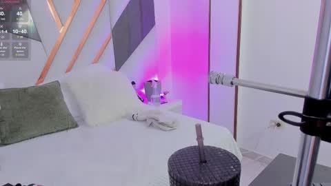 SARA online show from September 2025 12:20:01 PM